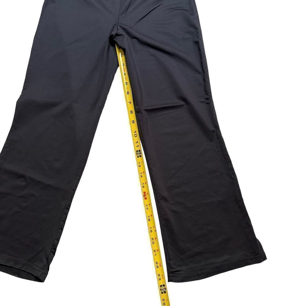 Becca Cropped Flare Leggings - Picture 4 of 11